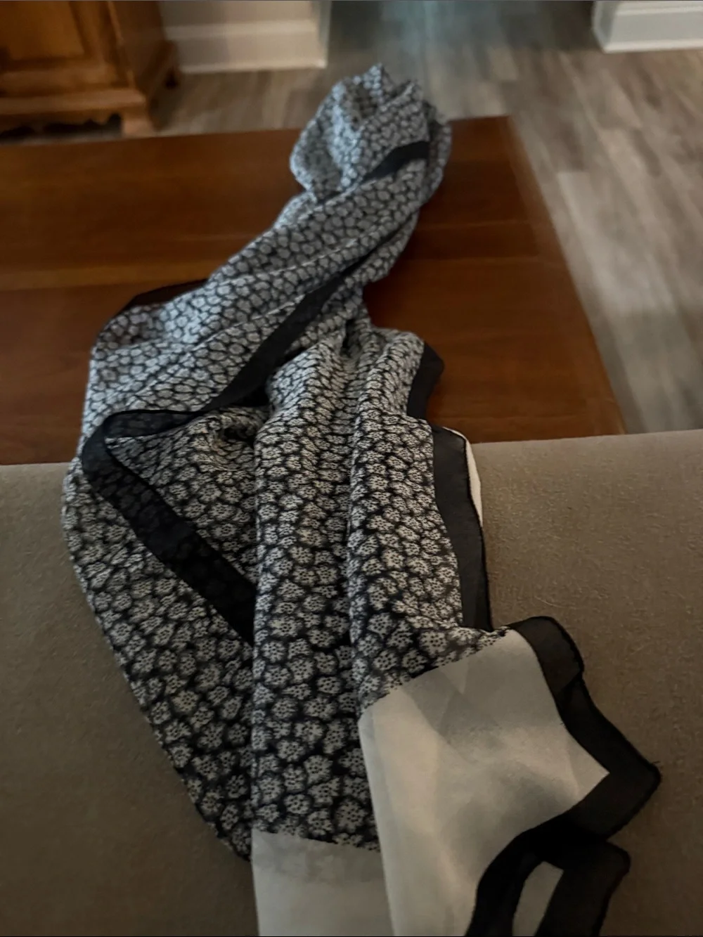 Black and White Floral Print Lightweight Scarf - Unknown Brand